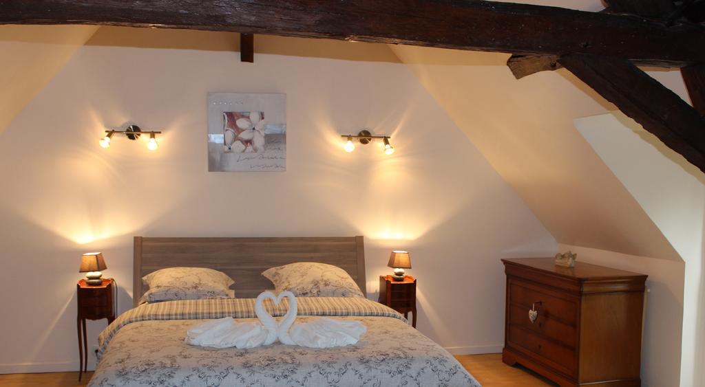 Gites A L'Ombre Des Chenes Châteauvieux Zimmer foto